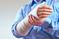 broken-arm-in-a-cast-thumbnail