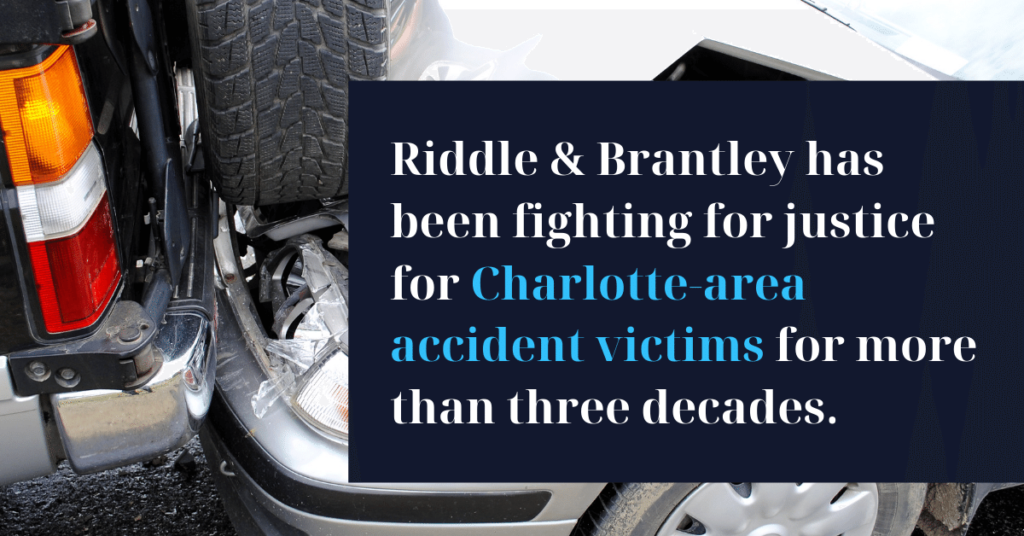 Abogado de Accidente de Coche con Experiencia en Mooresville NC - Riddle &amp; Brantley