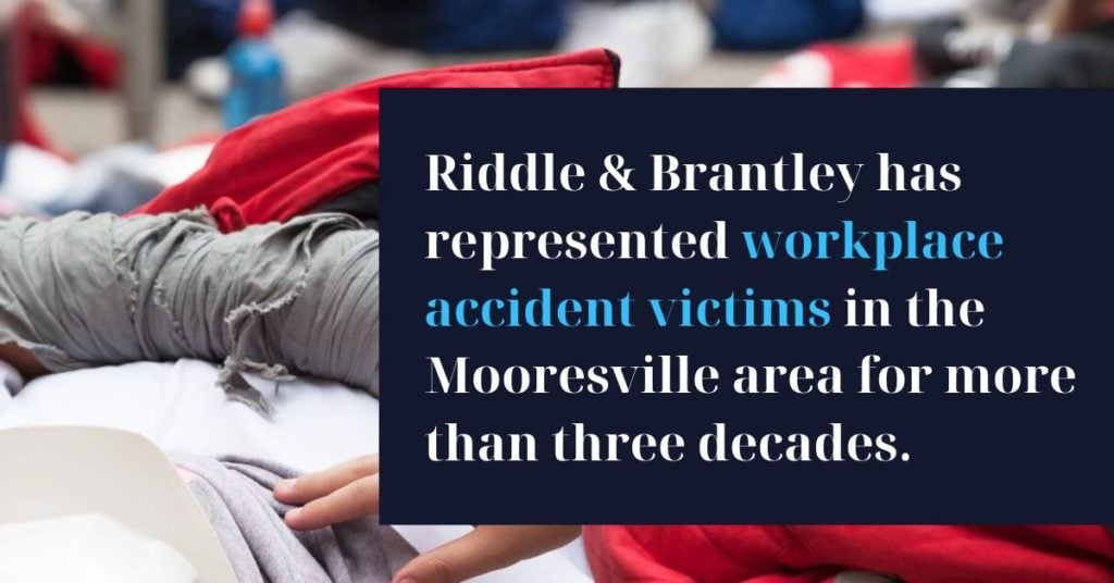 Workers Comp Abogado Sirviendo Clientes en Mooresville NC - Riddle &amp; Brantley