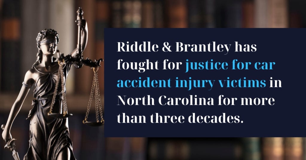 Abogados de Accidentes de Coche Lumberton Carolina del Norte - Riddle &amp; Brantley