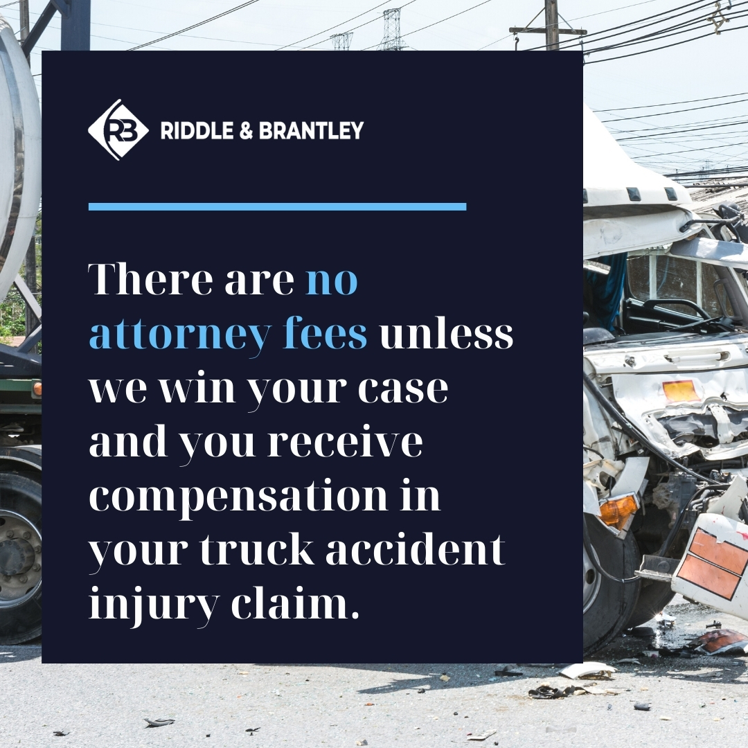 Abogado de accidente de camión asequible que sirve Henderson NC - Riddle y Brantley