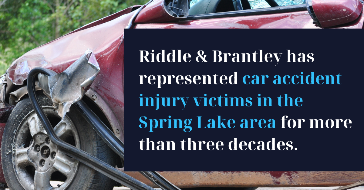 Abogados de Accidentes de Coche Manejando Casos en Spring Lake NC - Riddle &amp; Brantley
