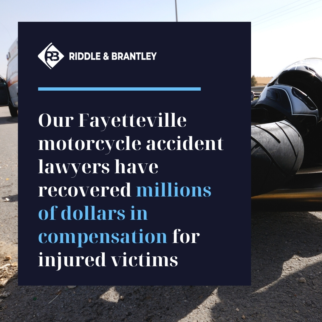 Fayetteville Abogados de Accidentes de Motocicleta - Riddle y Brantley