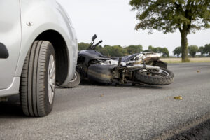 ¿Cuáles son las Causas más Comunes de los Accidentes de Moto?